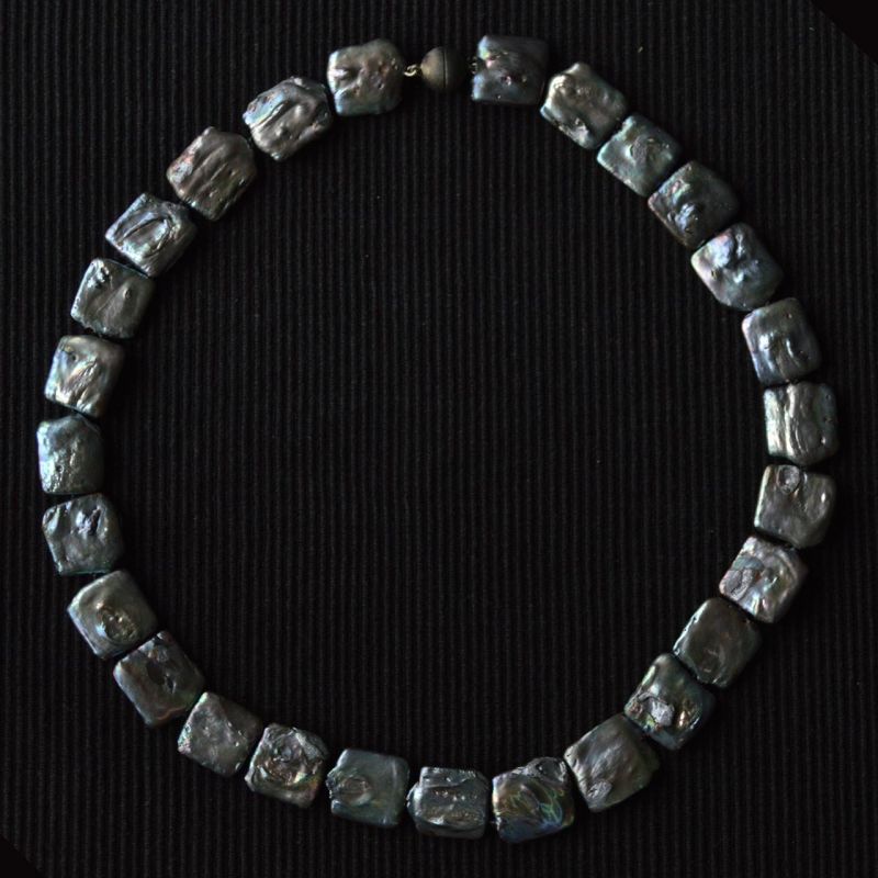 grijs-zwart-zoet-water-parel-collier