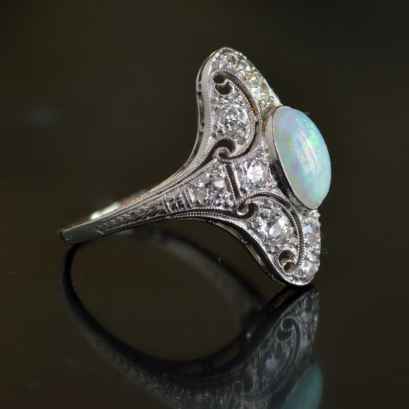 belle-epoque-platina-opaal-oud-slijpsel-diamanten-ring