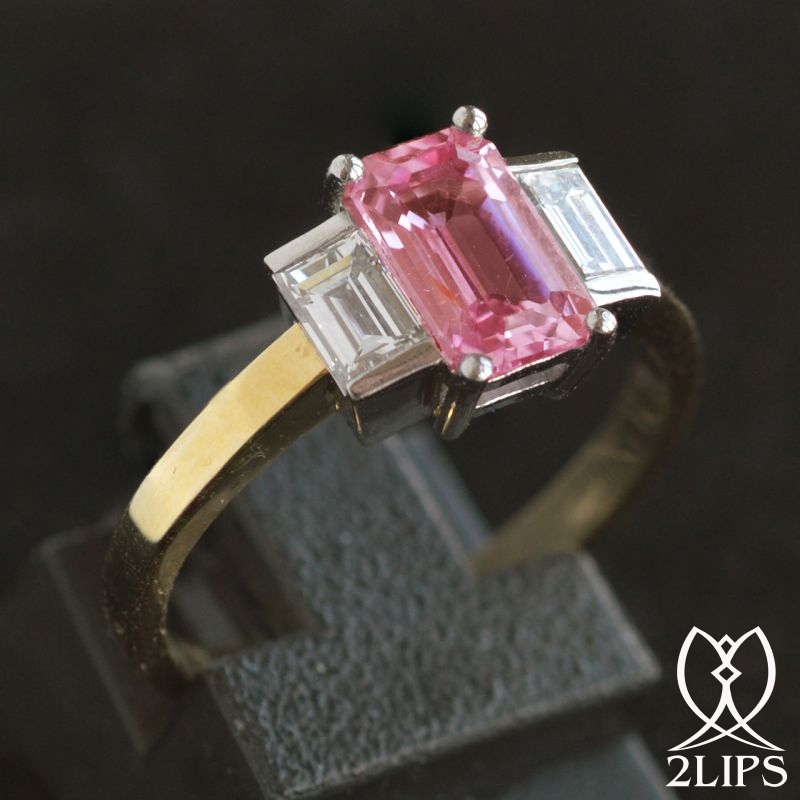 1-60-ct-intens-roze-saffier-onverhitte-no-heat-diamanten-trilogiering-verlovingsring-platina-goud