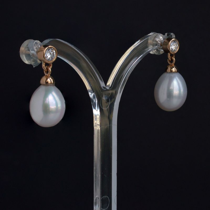 18k-wit-goud-en-diamanten-oniks-oorhangers