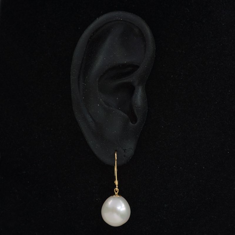 witte-zoetwater-11-x-11-x-14-mm-parel-14-karaat-geel-gouden-scharnierende-oorhanger-brisures