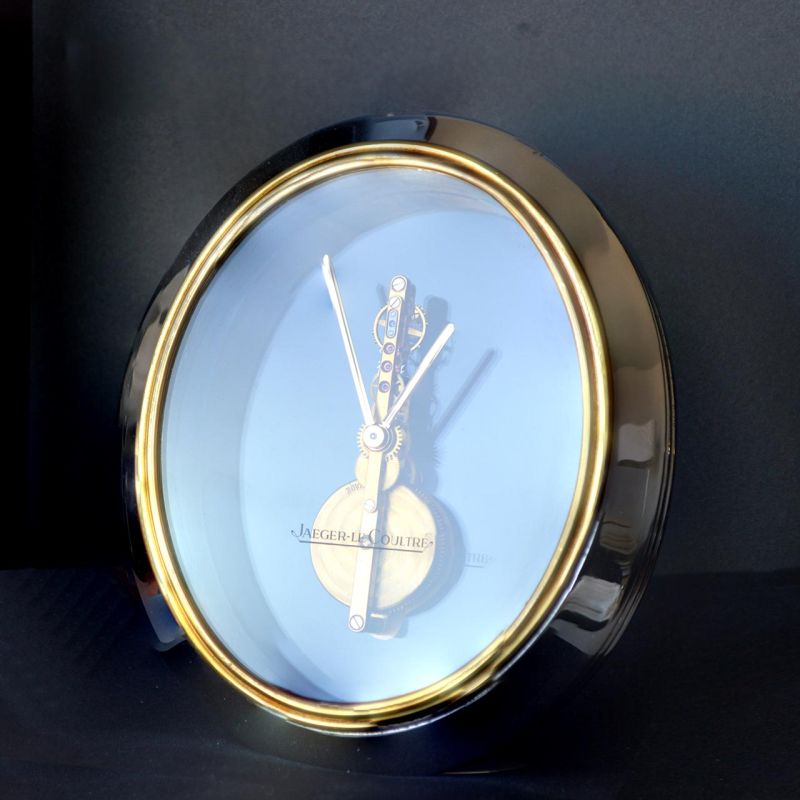 jaeger-lecoultre-8-daagse-tafelklok-met-brug-uurwerk