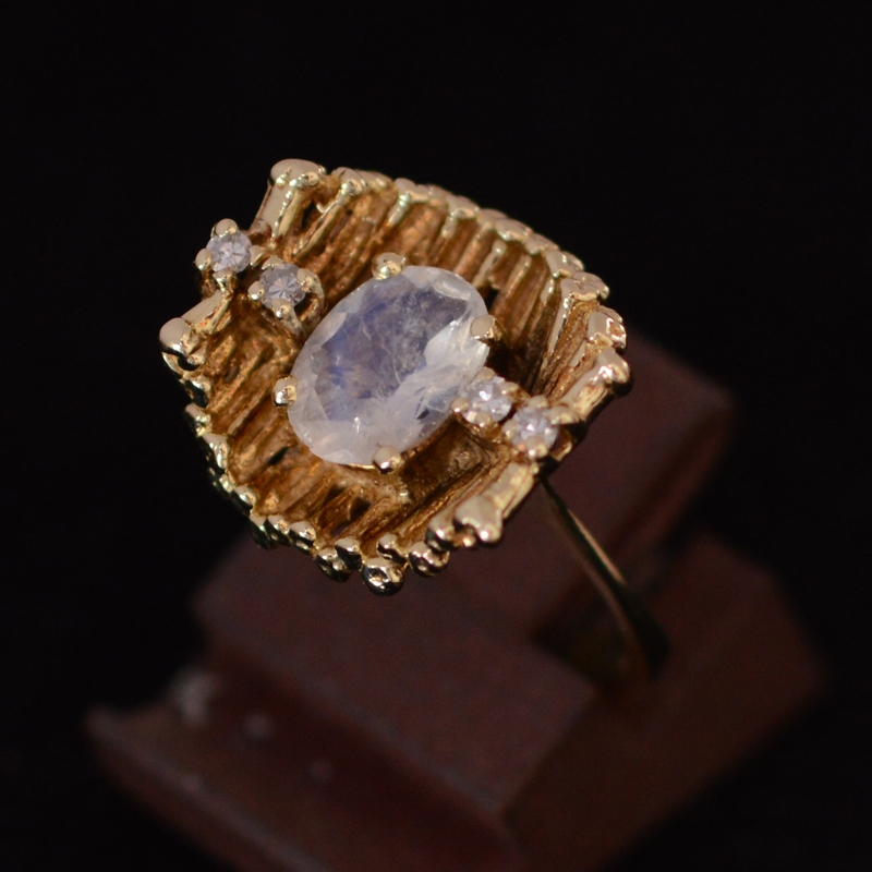 opaal-en-diamant-ring