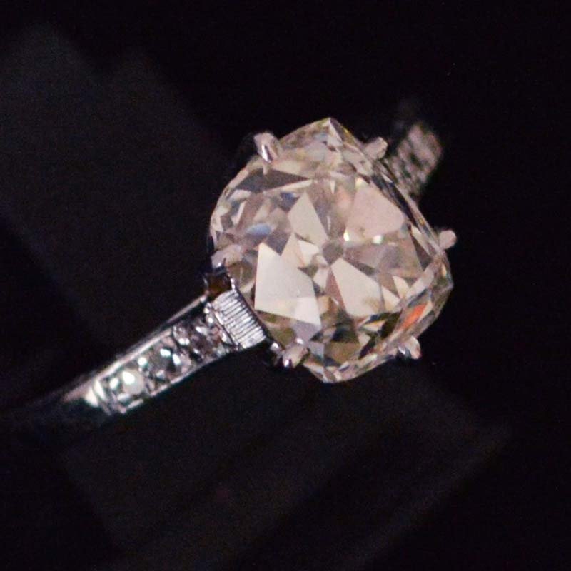 2-85-crt-si2-top-crystal-bolsjewiek-diamant