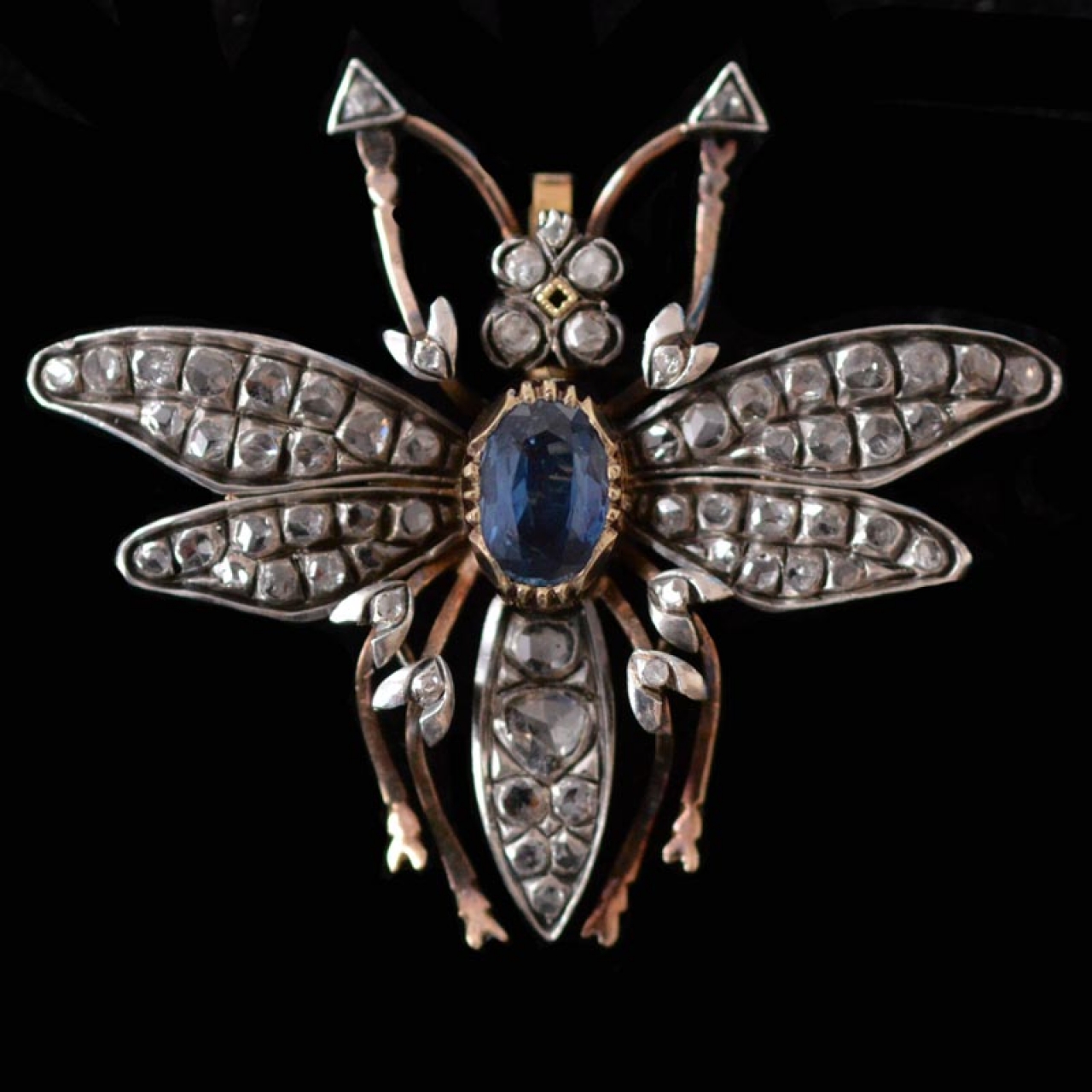 antieke-saffier-en-roos-diamanten-insect-vlieg-broche