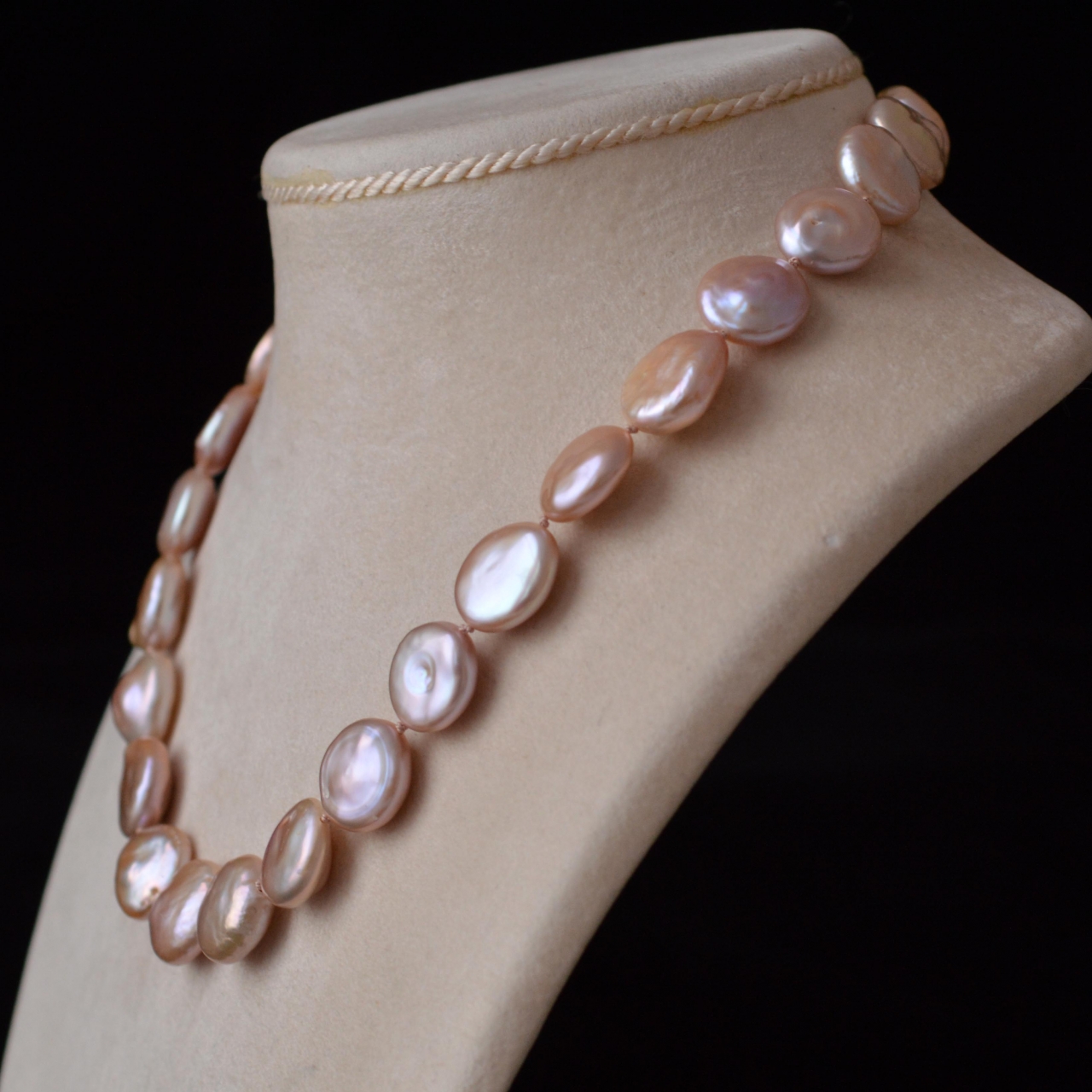 roze-lila-zoetwater-parel-collier-goud-slot