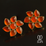 2lips-flower-tulp-carneool-oorbellen-oorstekers-ontwerper-david-aardewerk-juwelier-18k-goud-keukenhof-dutch