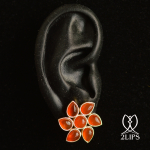 2lips-flower-tulp-carneool-oorbellen-oorstekers-ontwerper-david-aardewerk-juwelier-18k-goud-keukenhof-dutch