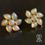 2lips-flower-tulp-opaal-oorbellen-oorstekers-ontwerper-david-aardewerk-juwelier-18k-goud-keukenhof-dutch-design