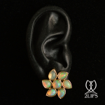 2lips-flower-tulp-opaal-oorbellen-oorstekers-ontwerper-david-aardewerk-juwelier-18k-goud-keukenhof-dutch-design