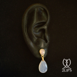 18k-goud-2lips-colours-oorbellen-blauwe-chalcedoon-designer-david-aardewerk-juwelier