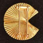 18-karaat-goud-diamant-saffier-retro-stijl-broche-40er-jaren