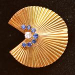 18-karaat-goud-diamant-saffier-retro-stijl-broche-40er-jaren
