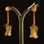 gouden-lapponia-esmeralda-oorhangers-oorbellen-design-bjorn-weckstrom