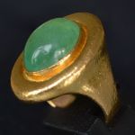 rudolf-steiner-bertha-meyer-jacobs-antroposofie-18k-geel-goud-ring-cabochon-smaragd-9-5-ct
