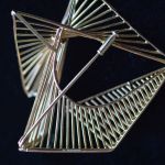archibald-dumbar-nederlandse-goudsmid-ontwerper-geometrische-abstracte-rooster-achtige-gouden-broche