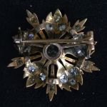 2-5-crt-antieke-bloem-broche-met-bolsjewiek-geslepen-d-kleur-diamant