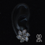 2lips-flower-tulp-maansteen-oorbellen-oorstekers-ontwerper-david-aardewerk-juwelier-18k-goud-keukenhof-dutch-design