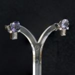 witgoud-saffier-diamanten-oorstekers-paar-14kt