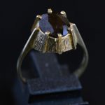 1970-design-goud-ring-bruine-granaat