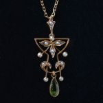 15-karaat-gouden-art-nouveau-hanger-met-peridot-en-parel