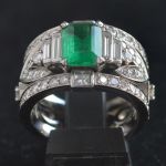colombiaanse-smaragd-diamanten-band-ring-steltman-platina-goud