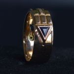 18k-goud-diamant-en-saffier-atlantis-ring