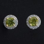 18-karaat-geel-goud-ronde-halo-candy-cluster-steker-oorbellen-peridoot-kimberly-gecertificeerde-natuurlijke-diamant-18k-geel-gou