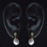 18k-wit-goud-en-diamanten-oniks-oorhangers