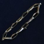 14-karaat-gouden-closed-forever-armband-vintage