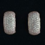 rose-gouden-pave-gezette-3-ct-lab-grown-diamanten-creolen-huggie-oorbellen