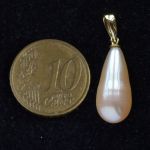 oranje-roze-druppelvormig-zoetwater-parel-hanger-13-10-10-mm-14k-wit-goud