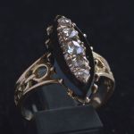 antieke-ring-met-roosgeslepen-diamant-en-onyx
