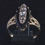 antieke-ring-met-roosgeslepen-diamant-en-onyx