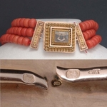 bloedkoraal-collier-herkomst-volendam