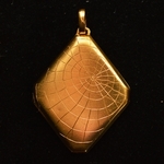 gouden-medaillon-spin-in-web-circa-1880
