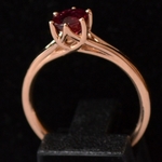 rood-rose-gouden-robijn-ring-2lips